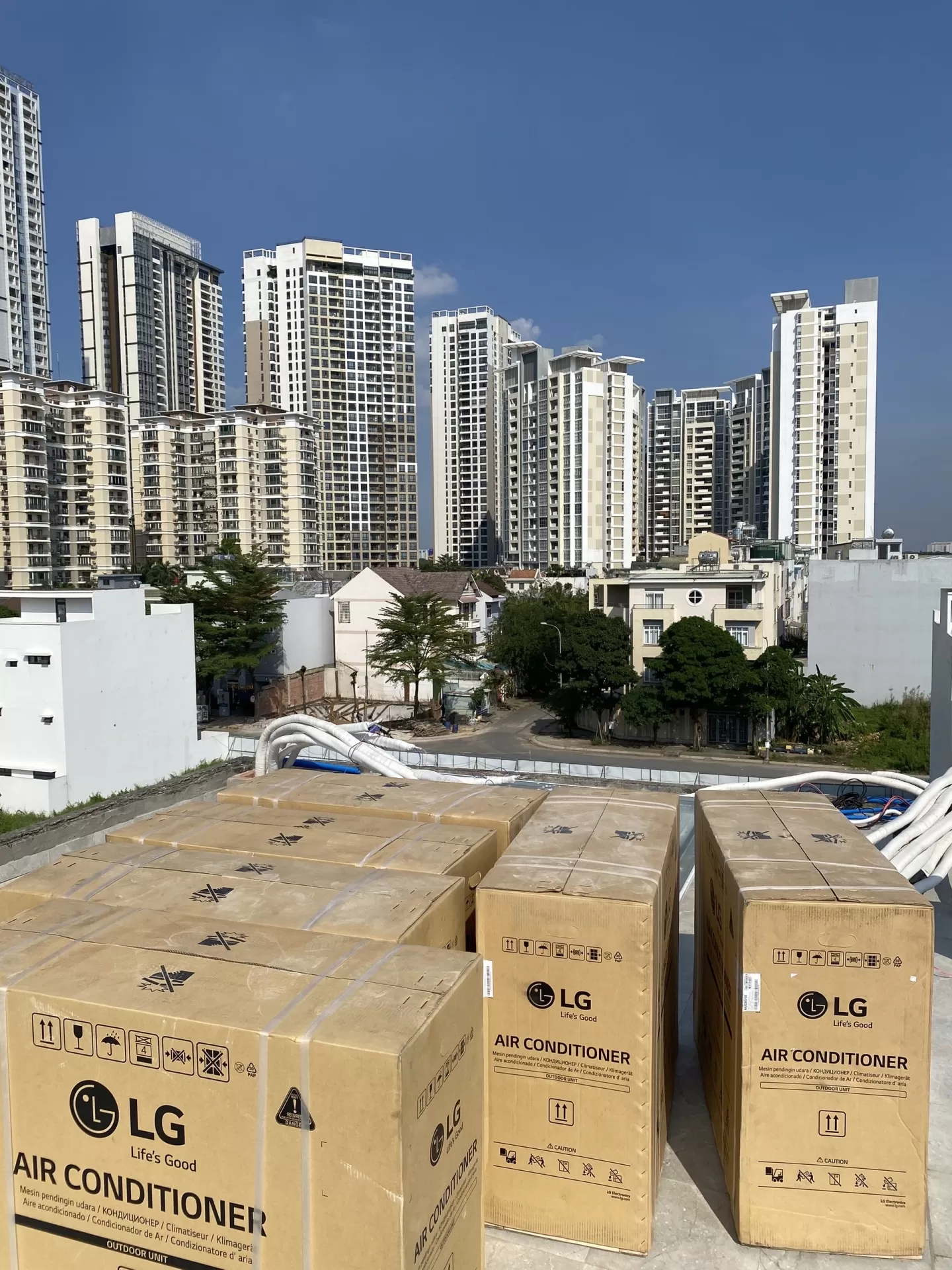 Đơn vị thi công máy lạnh âm trần LG uy tín giá rẻ tại HCM